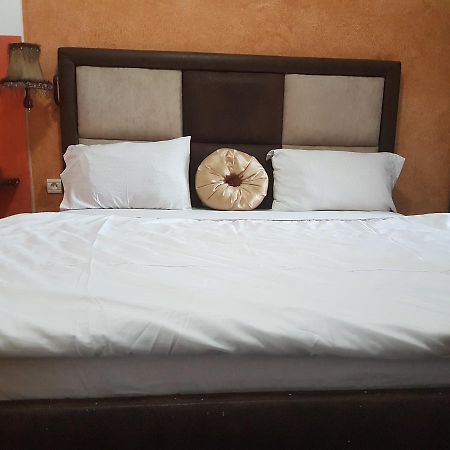 Novo Hotel บราซซาวิล ภายนอก รูปภาพ