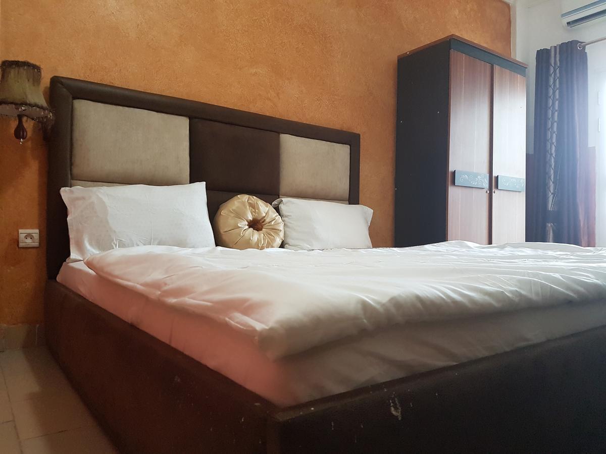 Novo Hotel บราซซาวิล ภายนอก รูปภาพ
