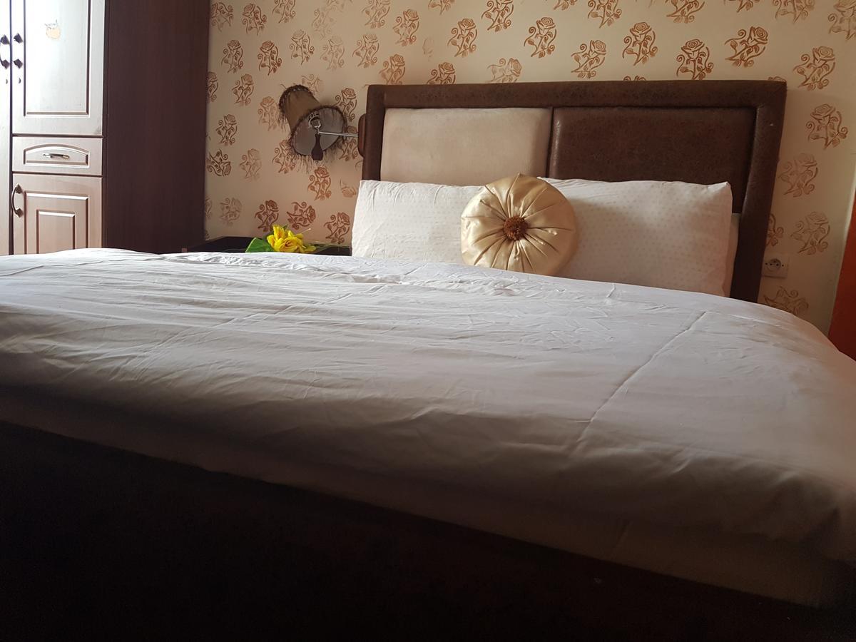 Novo Hotel บราซซาวิล ภายนอก รูปภาพ