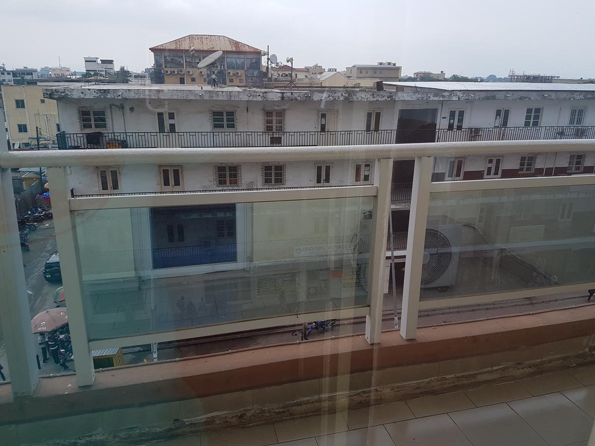 Novo Hotel บราซซาวิล ภายนอก รูปภาพ
