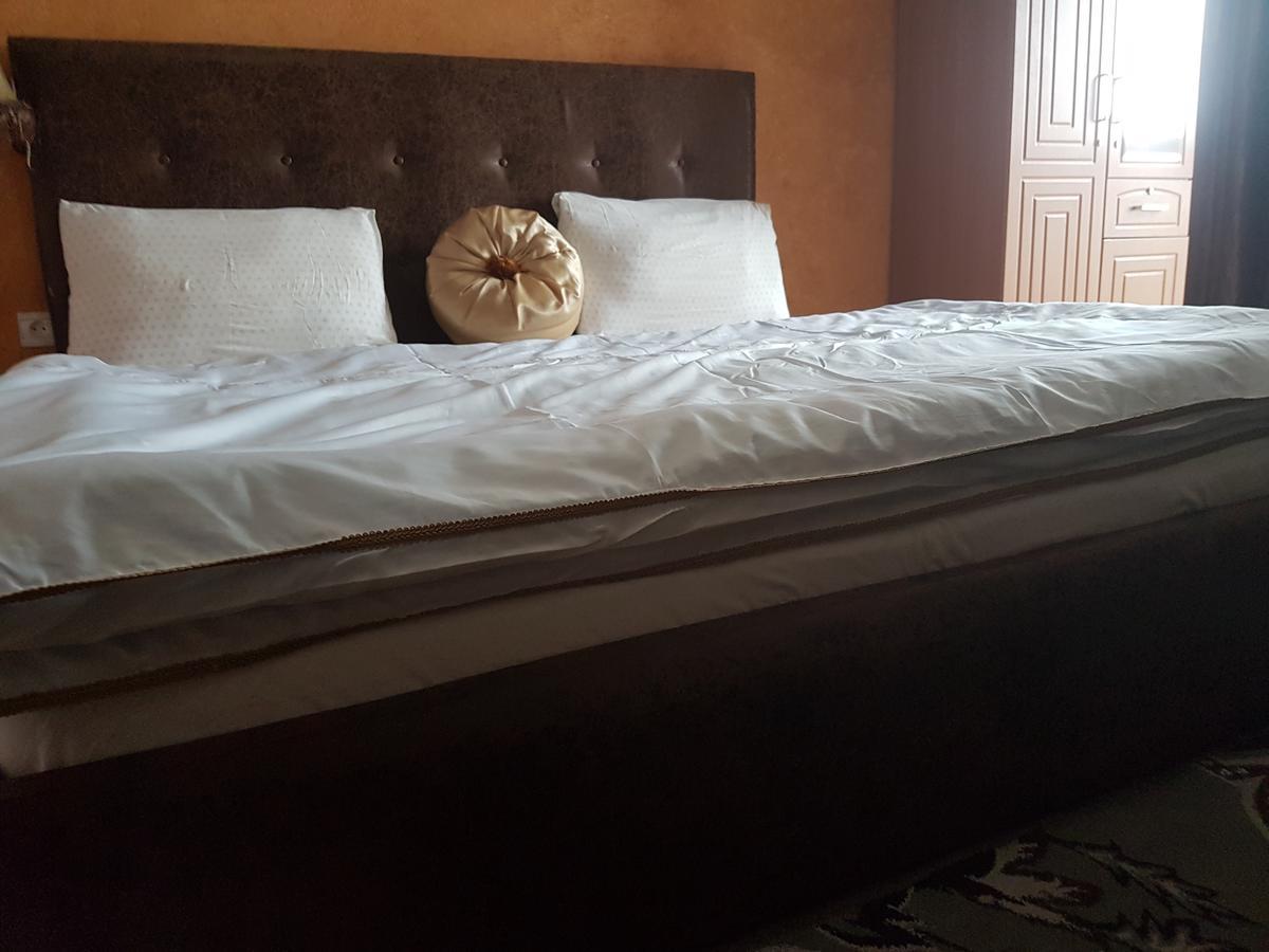 Novo Hotel บราซซาวิล ภายนอก รูปภาพ